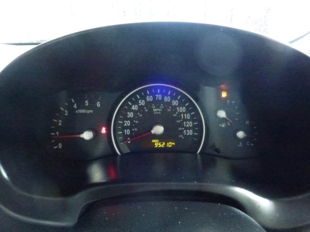 Kia Sedona 2.2 CRDi 1 MPV 5dr Diesel Manual (179 g/km, 192 bhp) - Image 18