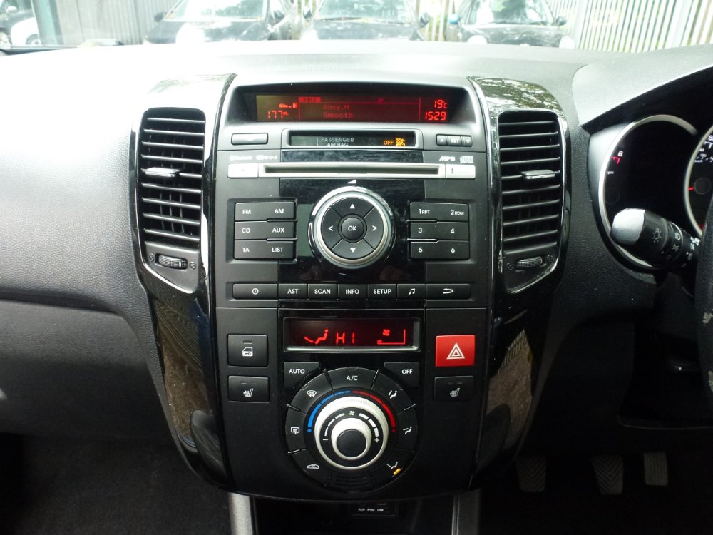 Kia Venga 1.6 EcoDynamics 3 MPV 5dr Petrol Manual Euro 5 (s/s) (123 bhp) - Image 15