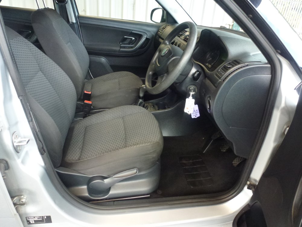 Skoda Fabia 1.2 SE Hatchback 5dr Petrol Manual Euro 5 (69 ps) - Image 6