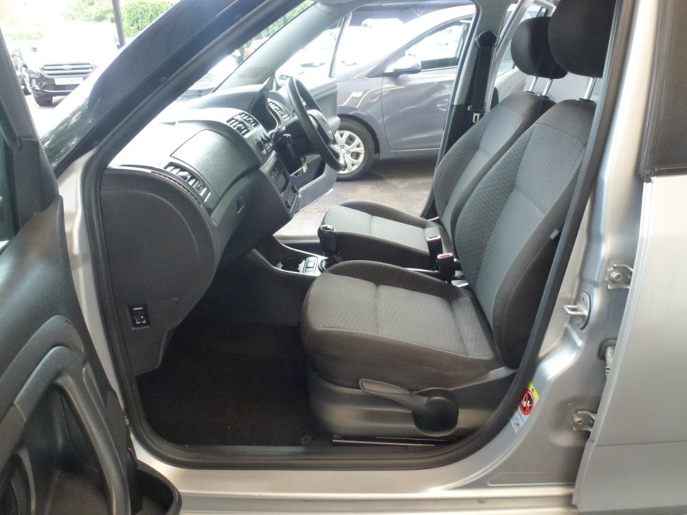 Skoda Fabia 1.2 SE Hatchback 5dr Petrol Manual Euro 5 (69 ps) - Image 8