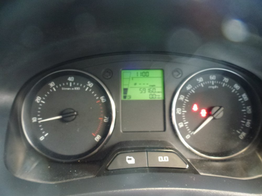Skoda Fabia 1.2 SE Hatchback 5dr Petrol Manual Euro 5 (69 ps) - Image 12