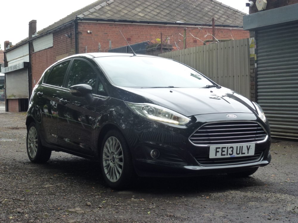 Ford Fiesta 1.0T EcoBoost Titanium Hatchback 5dr Petrol Manual Euro 5 (s/s) (100 ps) - Image 2