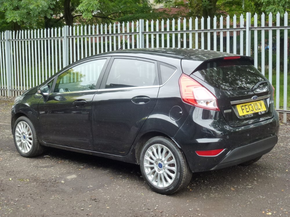 Ford Fiesta 1.0T EcoBoost Titanium Hatchback 5dr Petrol Manual Euro 5 (s/s) (100 ps) - Image 3