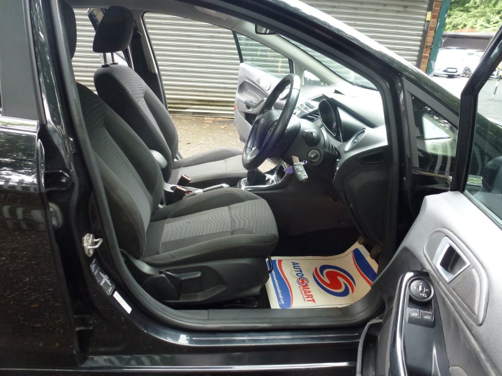 Ford Fiesta 1.0T EcoBoost Titanium Hatchback 5dr Petrol Manual Euro 5 (s/s) (100 ps) - Image 9
