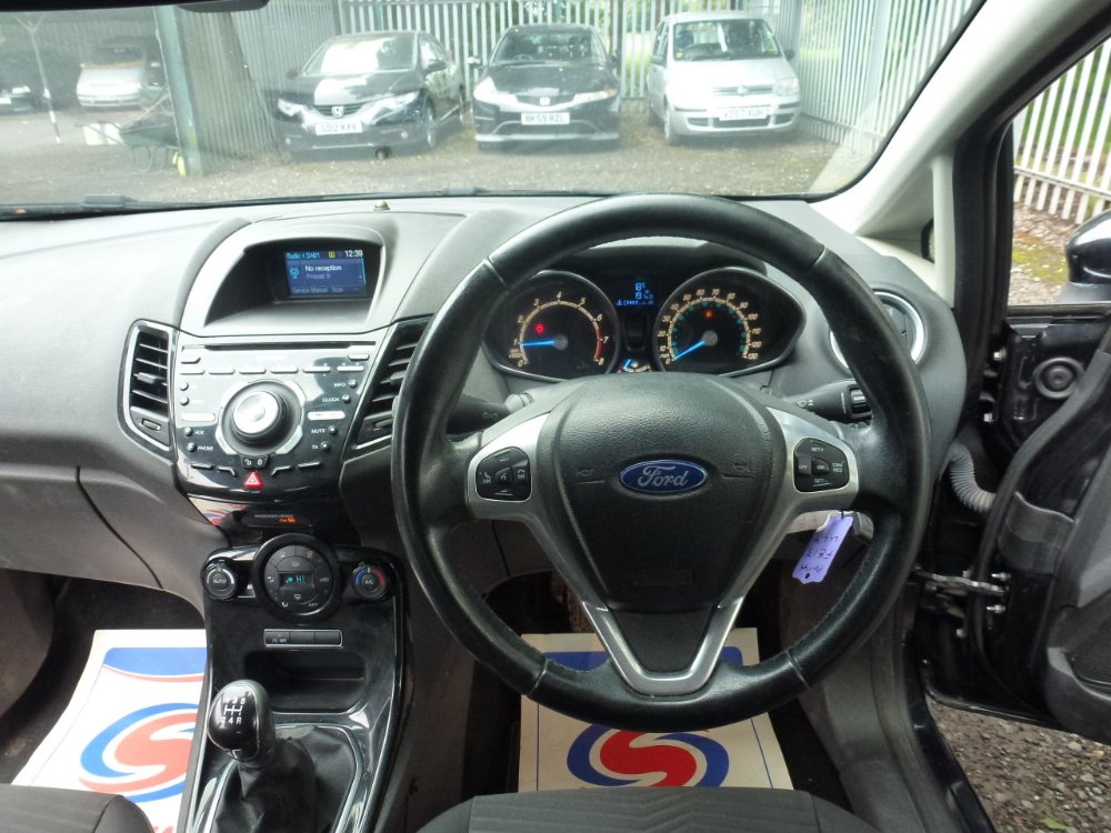 Ford Fiesta 1.0T EcoBoost Titanium Hatchback 5dr Petrol Manual Euro 5 (s/s) (100 ps) - Image 13