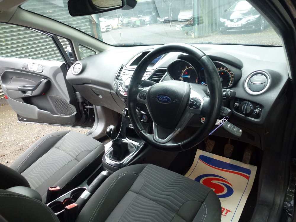 Ford Fiesta 1.0T EcoBoost Titanium Hatchback 5dr Petrol Manual Euro 5 (s/s) (100 ps) - Image 17