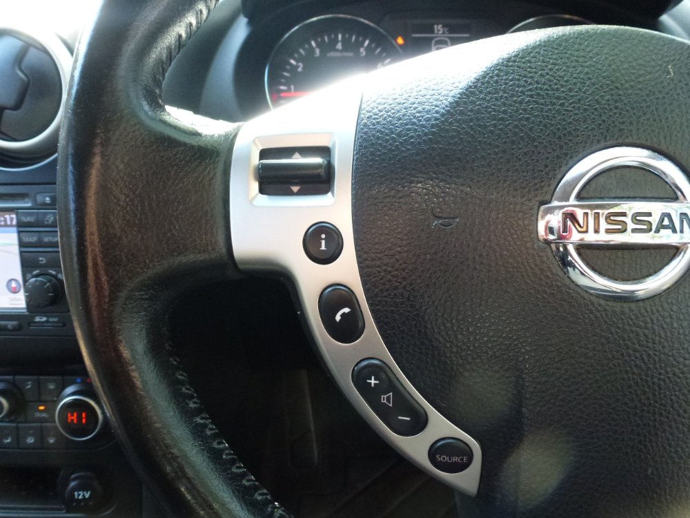 Nissan Qashqai 1.6 360 SUV 5dr Petrol Manual 2WD Euro 5 (117 ps) - Image 18