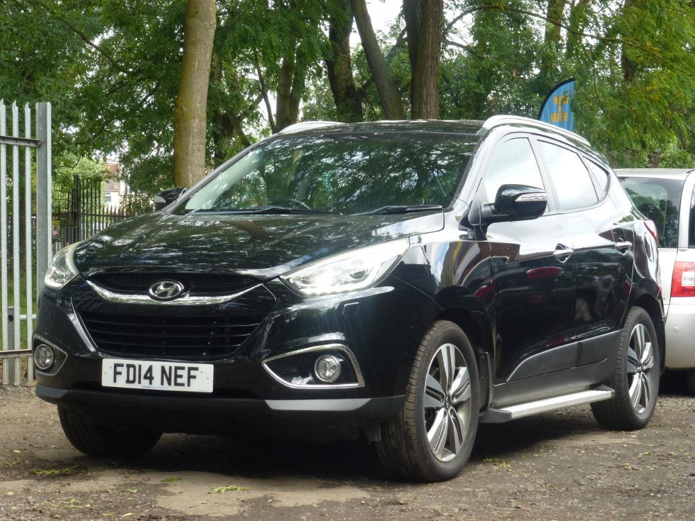 Hyundai ix35 2.0 CRDi Premium SUV 5dr Diesel Auto 4WD Euro 5 (134 bhp)