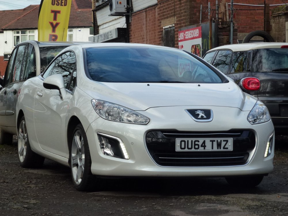 Peugeot 308 CC 2.0 HDi Allure Convertible 2dr Diesel Tiptronic Euro 5 (163 ps) - Image 2