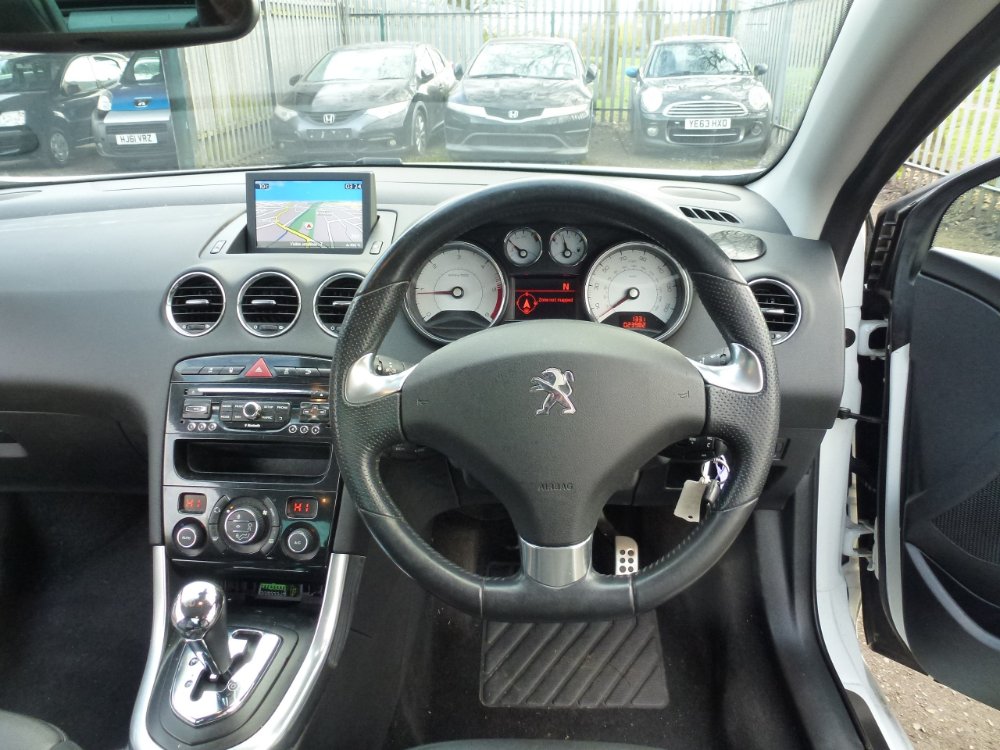 Peugeot 308 CC 2.0 HDi Allure Convertible 2dr Diesel Tiptronic Euro 5 (163 ps) - Image 12
