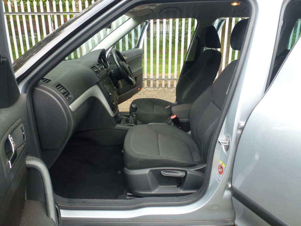 Skoda Yeti 2.0 TDI SE Outdoor 5dr Diesel Manual Euro 5 (110 ps) - Image 11