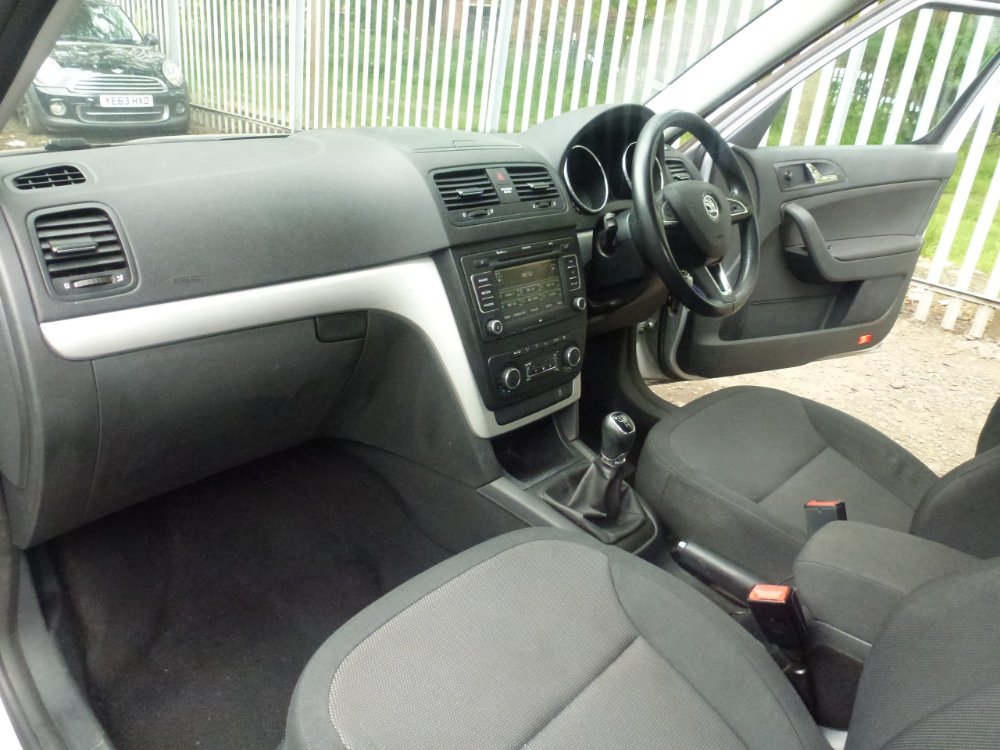Skoda Yeti 2.0 TDI SE Outdoor 5dr Diesel Manual Euro 5 (110 ps) - Image 17
