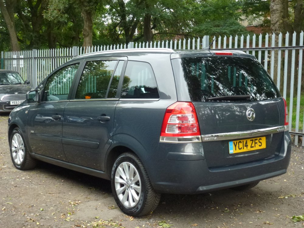 Vauxhall Zafira 1.7 CDTi ecoFLEX Design MPV 5dr Diesel Manual Euro 5 (SNav) (110 ps) - Image 3