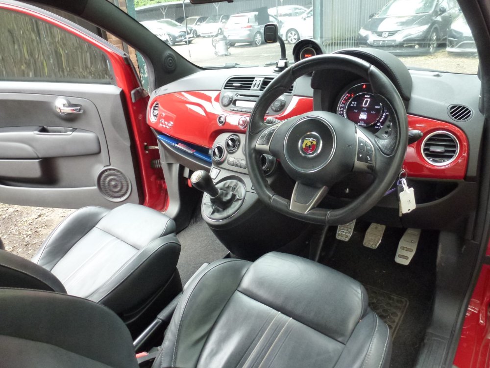 Abarth 500 1.4 T-Jet Convertible 2dr Petrol Manual Euro 5 (135 bhp) - Image 17