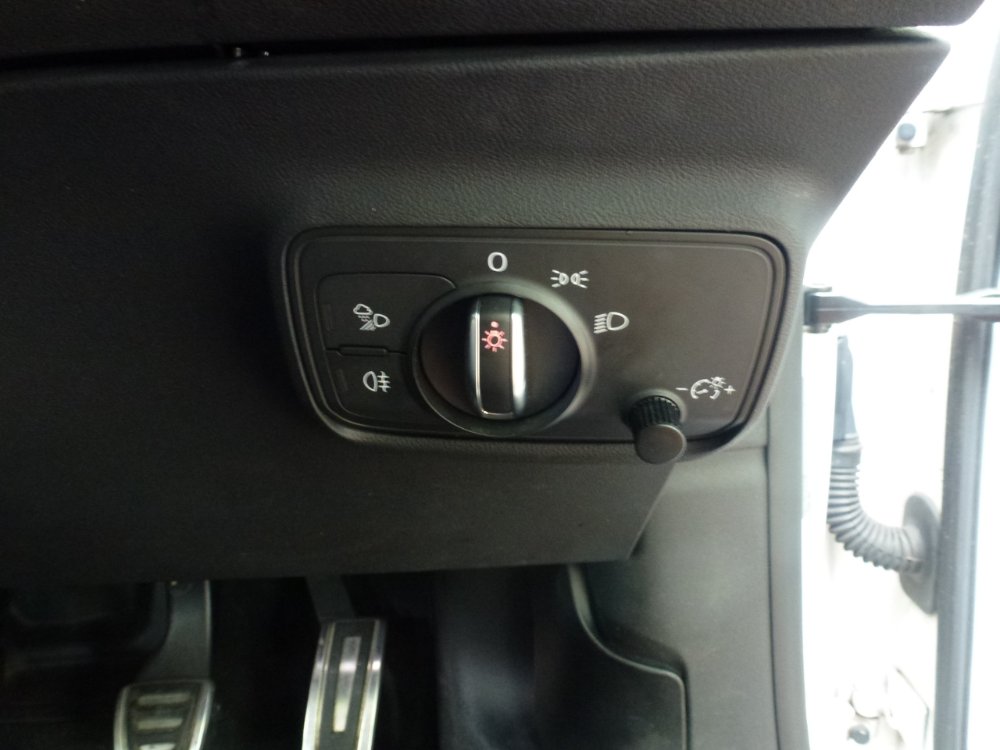 Audi TT 1.8 TFSI Sport Roadster 2dr Petrol Manual Euro 6 (s/s) (180 ps) - Image 14