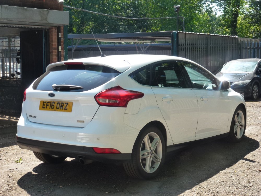 Ford Focus 1.5T EcoBoost Titanium Hatchback 5dr Petrol Auto Euro 6 (s/s) (150 ps) - Image 4