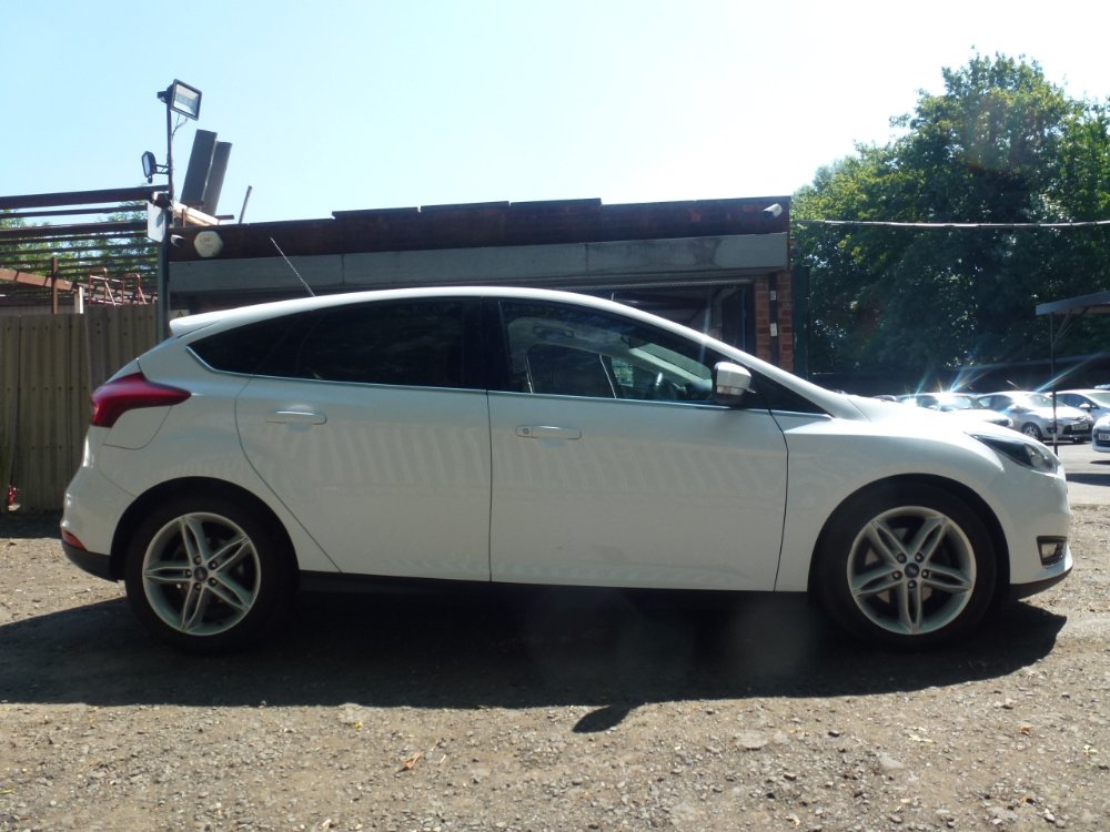 Ford Focus 1.5T EcoBoost Titanium Hatchback 5dr Petrol Auto Euro 6 (s/s) (150 ps) - Image 8