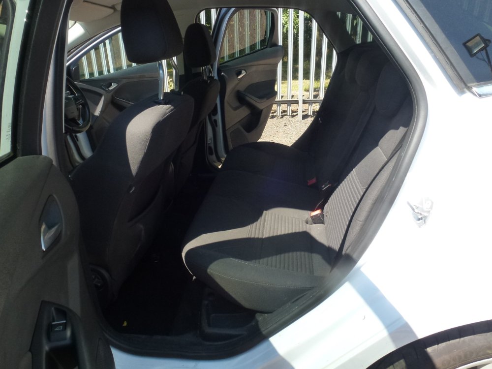 Ford Focus 1.5T EcoBoost Titanium Hatchback 5dr Petrol Auto Euro 6 (s/s) (150 ps) - Image 12