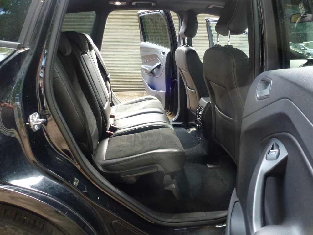Ford Kuga 2.0 TDCi EcoBlue ST-Line SUV 5dr Diesel Manual AWD Euro 6 (s/s) (180 ps) - Image 10