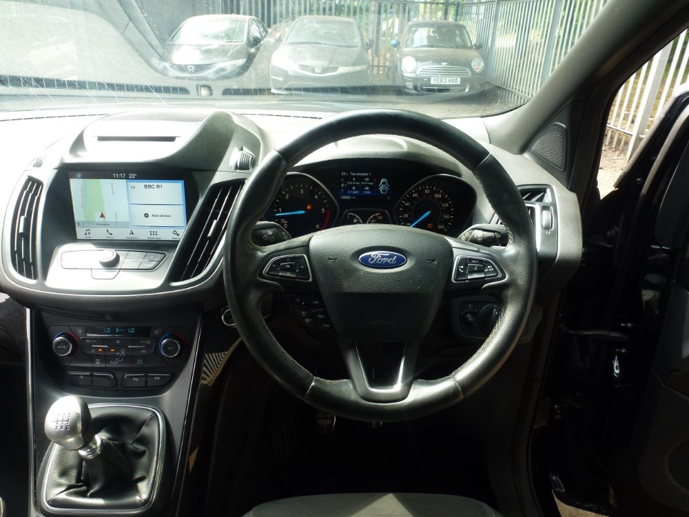Ford Kuga 2.0 TDCi EcoBlue ST-Line SUV 5dr Diesel Manual AWD Euro 6 (s/s) (180 ps) - Image 13