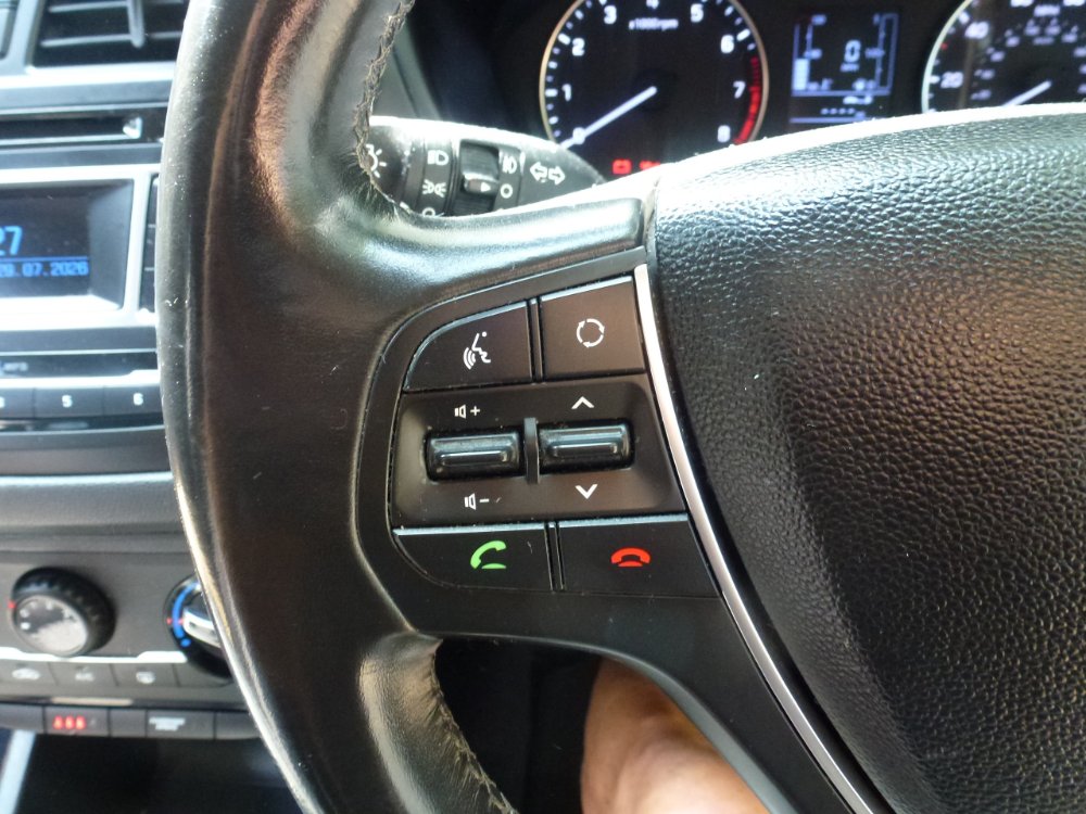 Hyundai i20 1.0 T-GDi Active Hatchback 5dr Petrol Manual Euro 6 (s/s) (100 ps) - Image 18