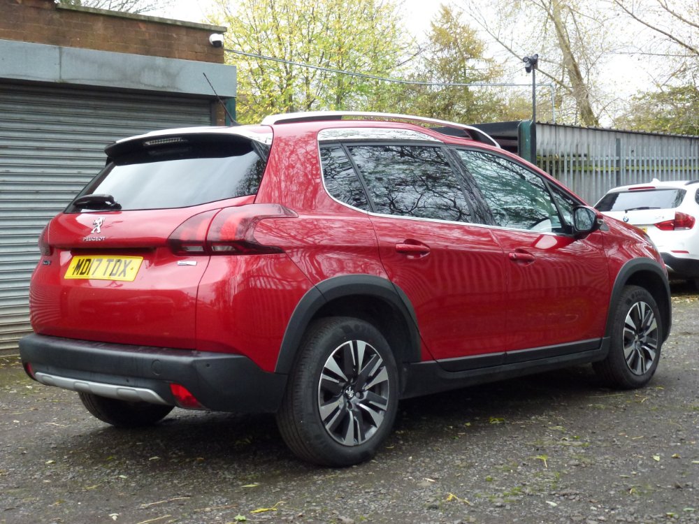 Peugeot 2008 1.2 PureTech Allure 5dr - Image 4