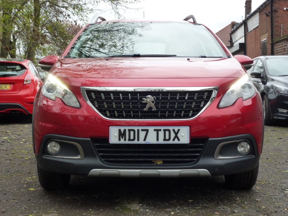 Peugeot 2008 1.2 PureTech Allure 5dr - Image 6