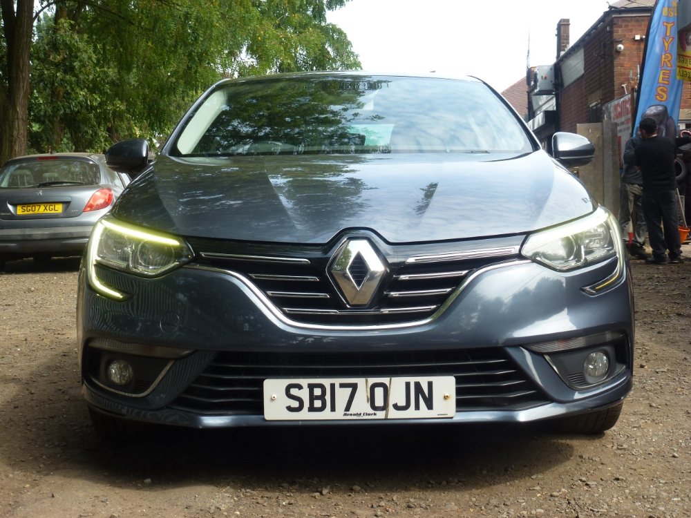 Renault Megane 1.5 dCi Dynamique Nav Hatchback 5dr Diesel Manual Euro 6 (s/s) (110 ps) - Image 6