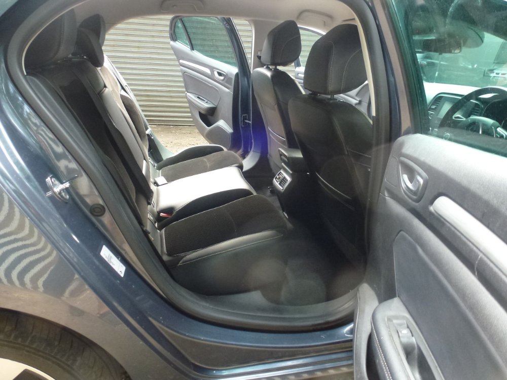 Renault Megane 1.5 dCi Dynamique Nav Hatchback 5dr Diesel Manual Euro 6 (s/s) (110 ps) - Image 10