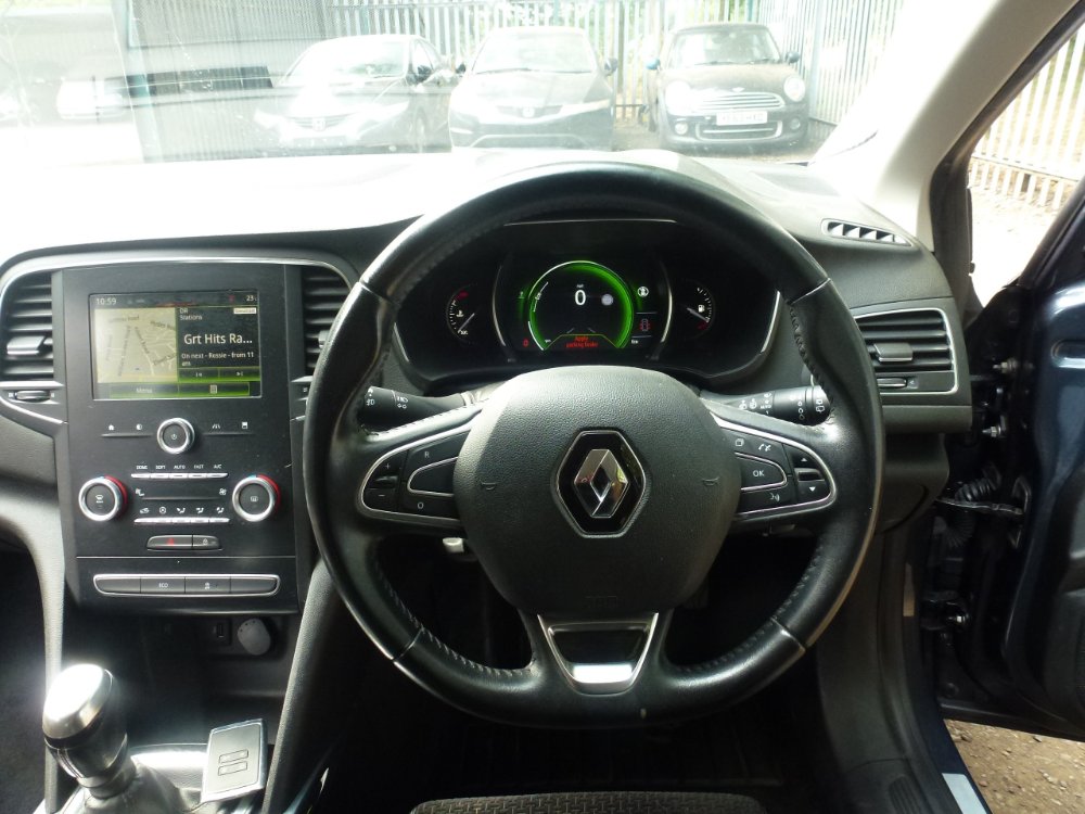 Renault Megane 1.5 dCi Dynamique Nav Hatchback 5dr Diesel Manual Euro 6 (s/s) (110 ps) - Image 13