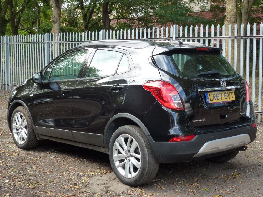 Vauxhall Mokka X 1.4i Turbo Design Nav SUV 5dr Petrol Manual Euro 6 (s/s) (140 ps) - Image 3