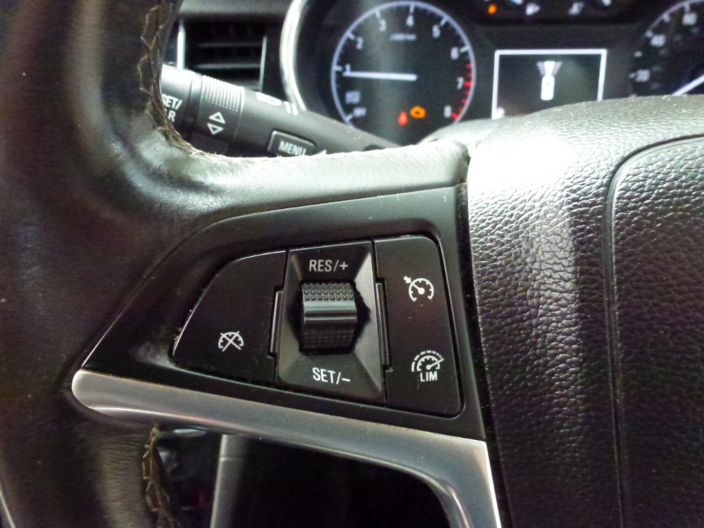 Vauxhall Mokka X 1.4i Turbo Design Nav SUV 5dr Petrol Manual Euro 6 (s/s) (140 ps) - Image 18