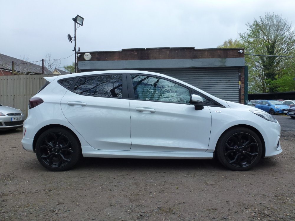 Ford Fiesta 1.0T EcoBoost ST-Line Hatchback 5dr Petrol Manual Euro 6 (s/s) (140 ps) - Image 7