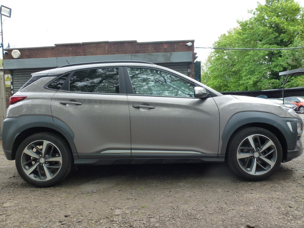 Hyundai Kona 1.0 T-GDi Blue Drive Premium SE SUV 5dr Petrol Manual Euro 6 (s/s) (120 ps) - Image 8