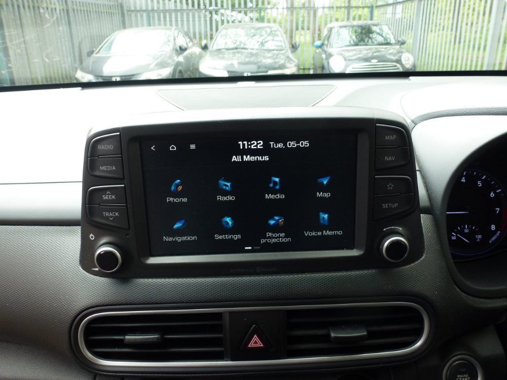 Hyundai Kona 1.0 T-GDi Blue Drive Premium SE SUV 5dr Petrol Manual Euro 6 (s/s) (120 ps) - Image 14