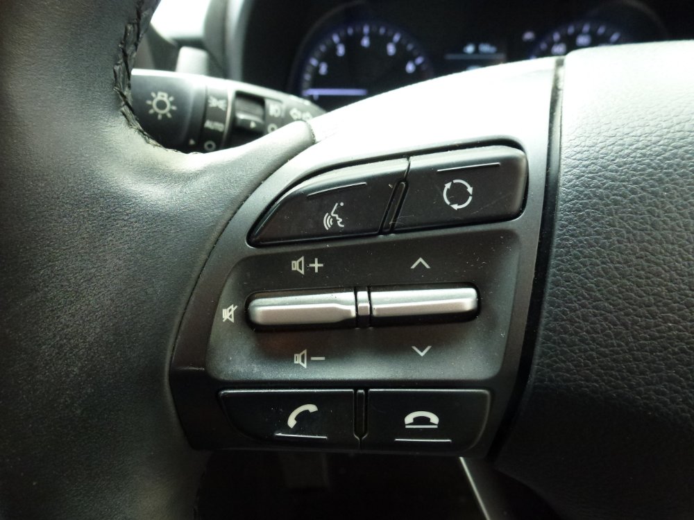 Hyundai Kona 1.0 T-GDi Blue Drive Premium SE SUV 5dr Petrol Manual Euro 6 (s/s) (120 ps) - Image 19