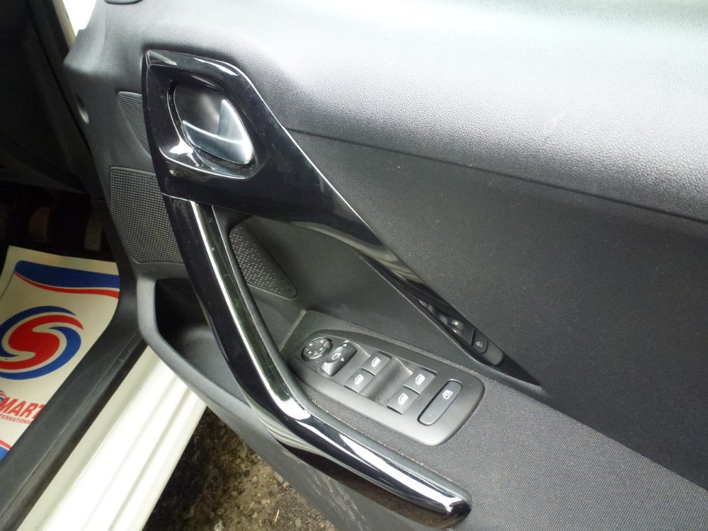 Peugeot 208 1.5 BlueHDi Tech Edition Hatchback 5dr Diesel Manual Euro 6 (s/s) (100 ps) - Image 20