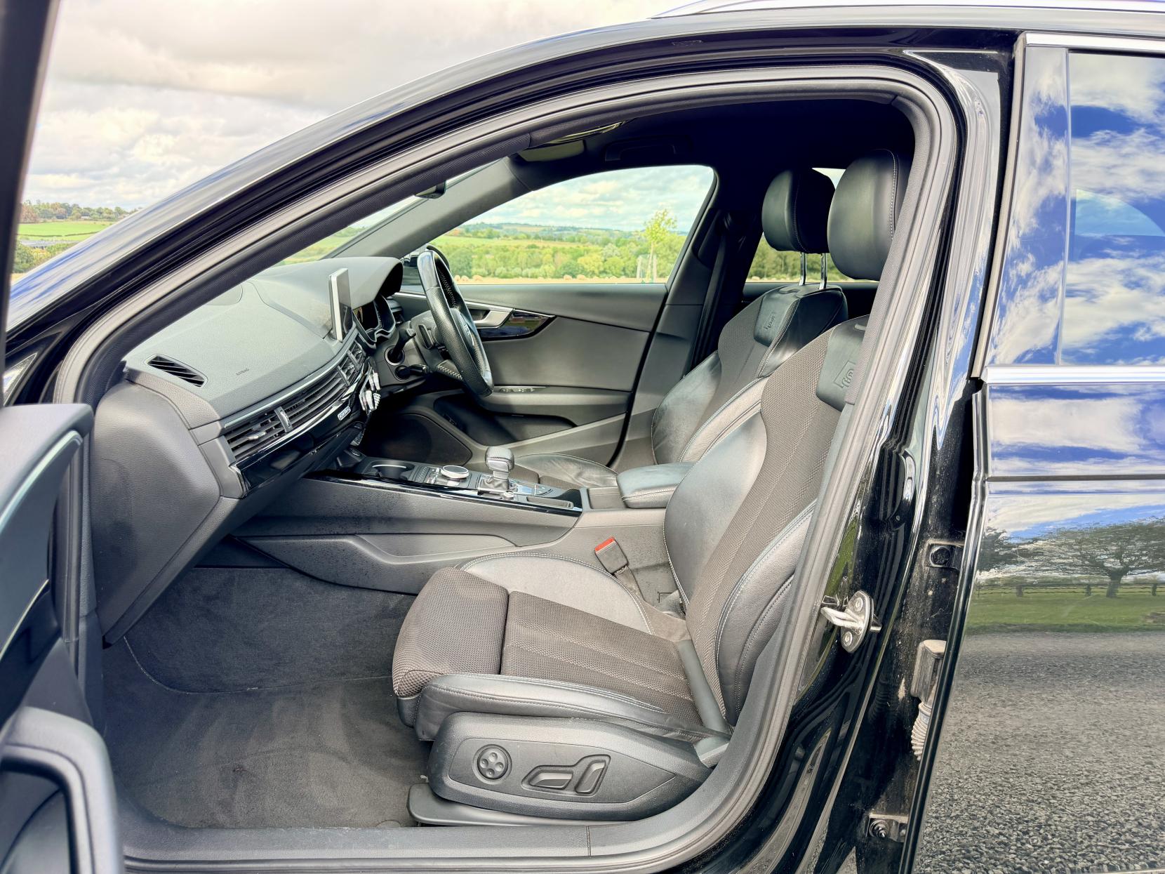 Audi A4 Avant - Image 11
