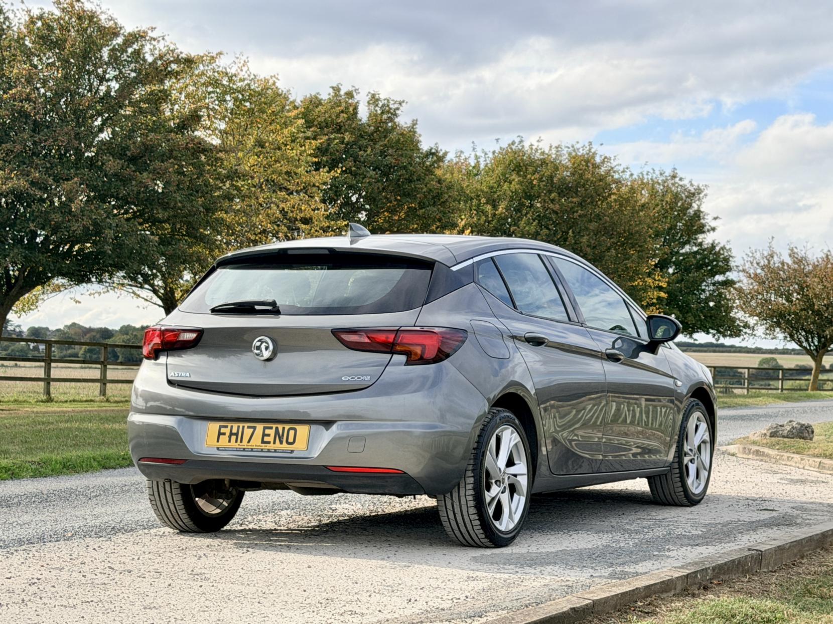 Vauxhall Astra - Image 2