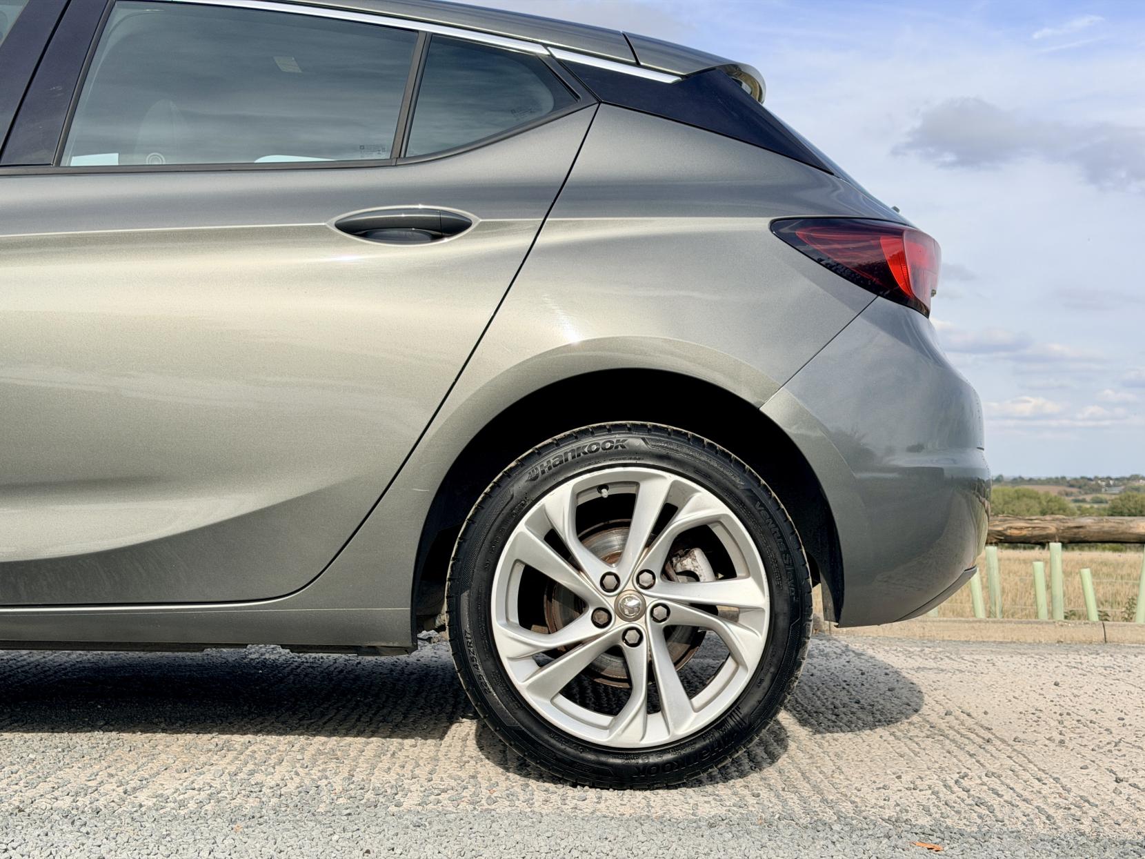 Vauxhall Astra - Image 10
