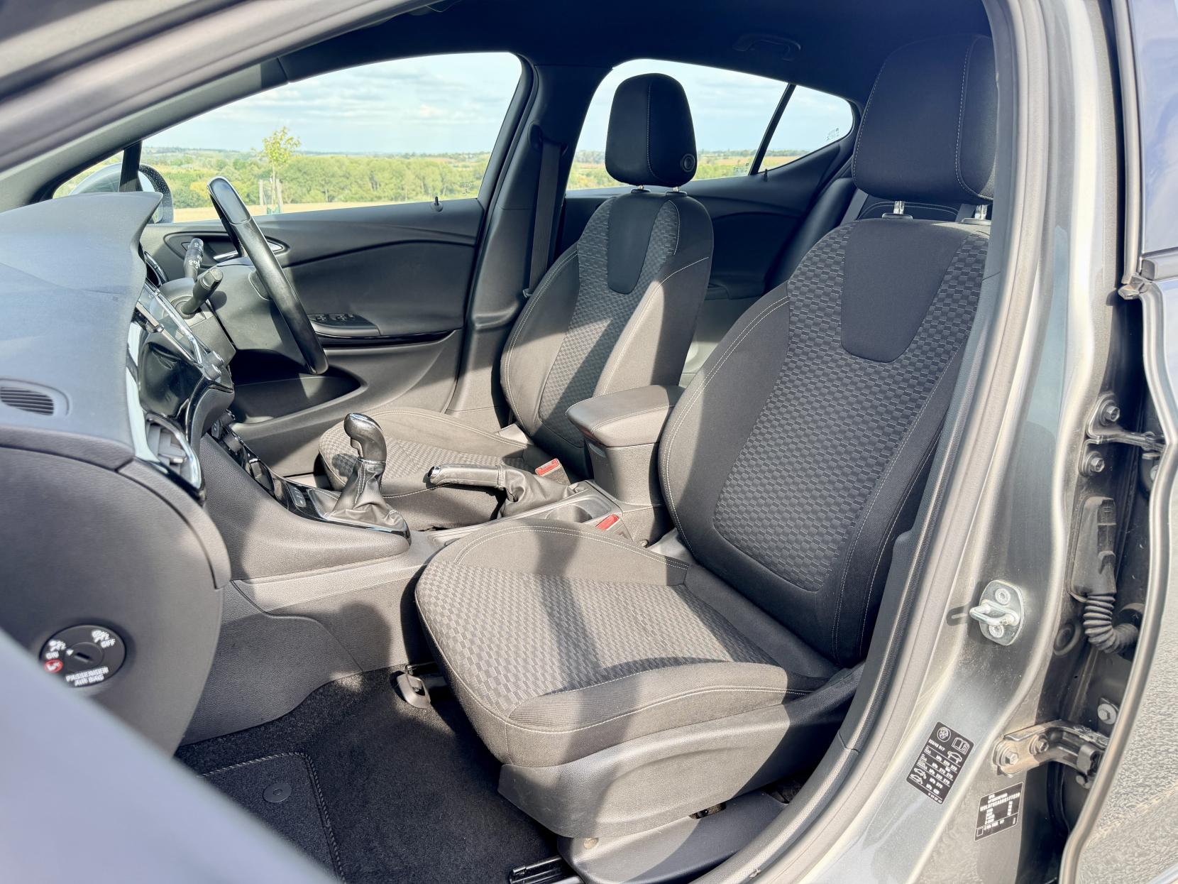 Vauxhall Astra - Image 12