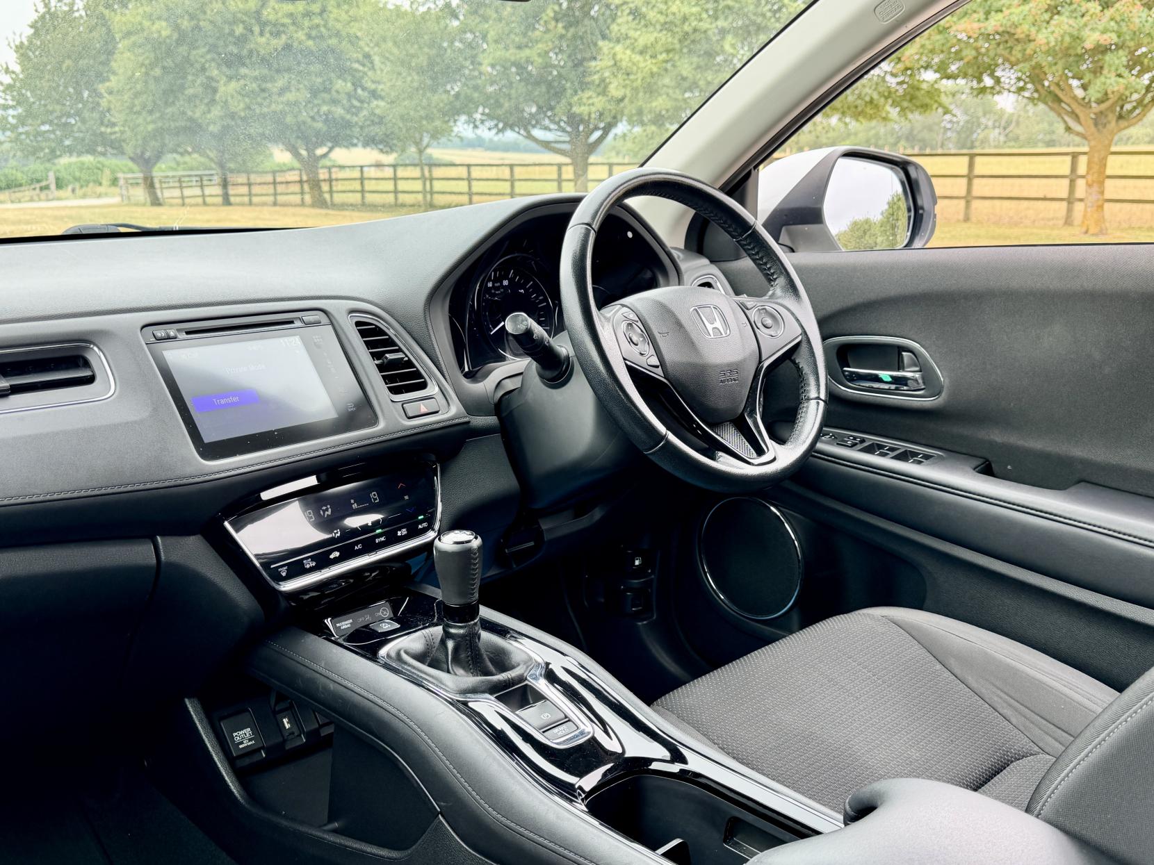 Honda Hr-V - Image 16