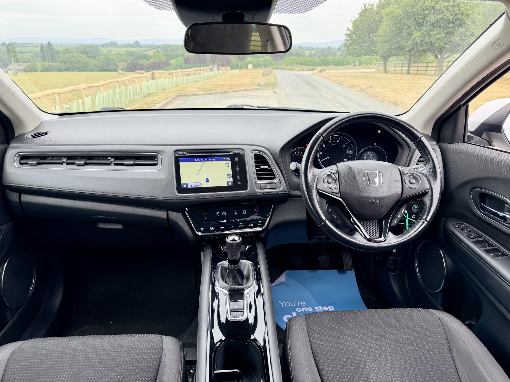 Honda Hr-V - Image 17