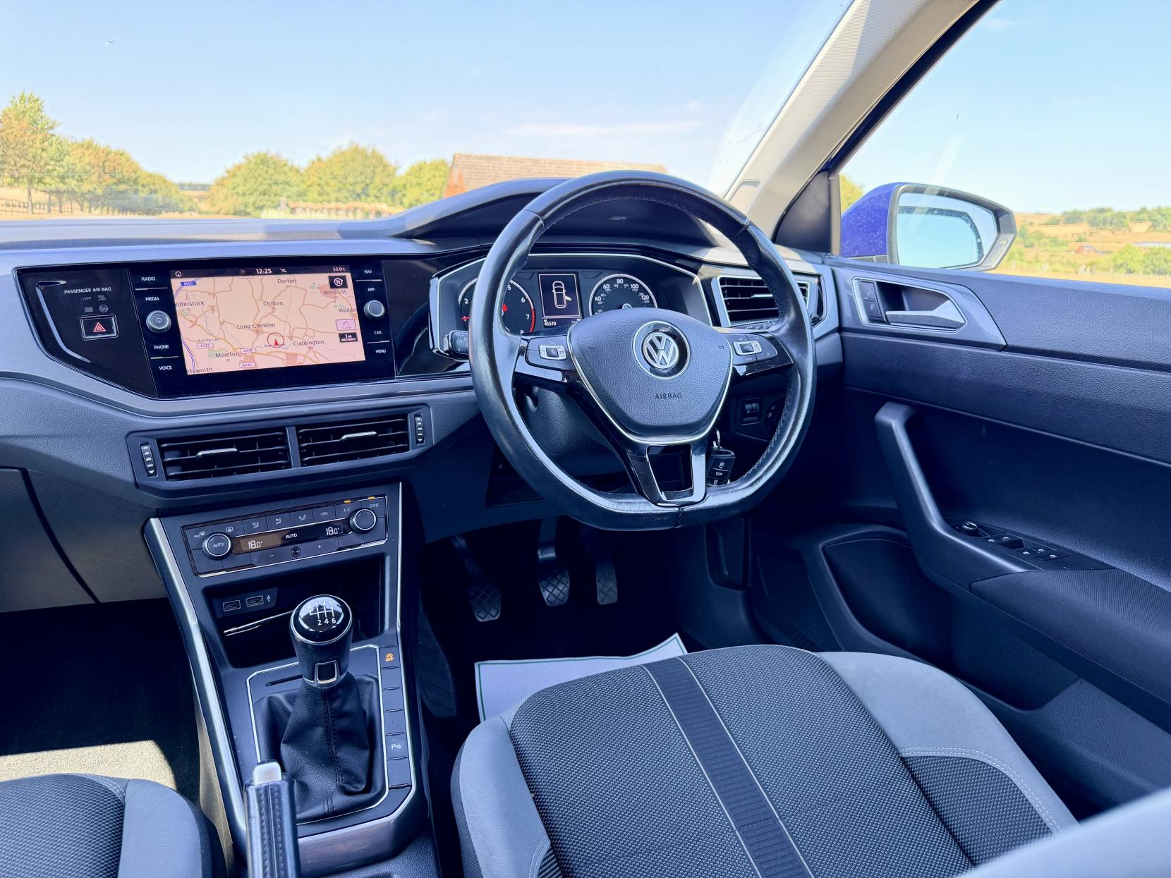 Volkswagen Polo - Image 17