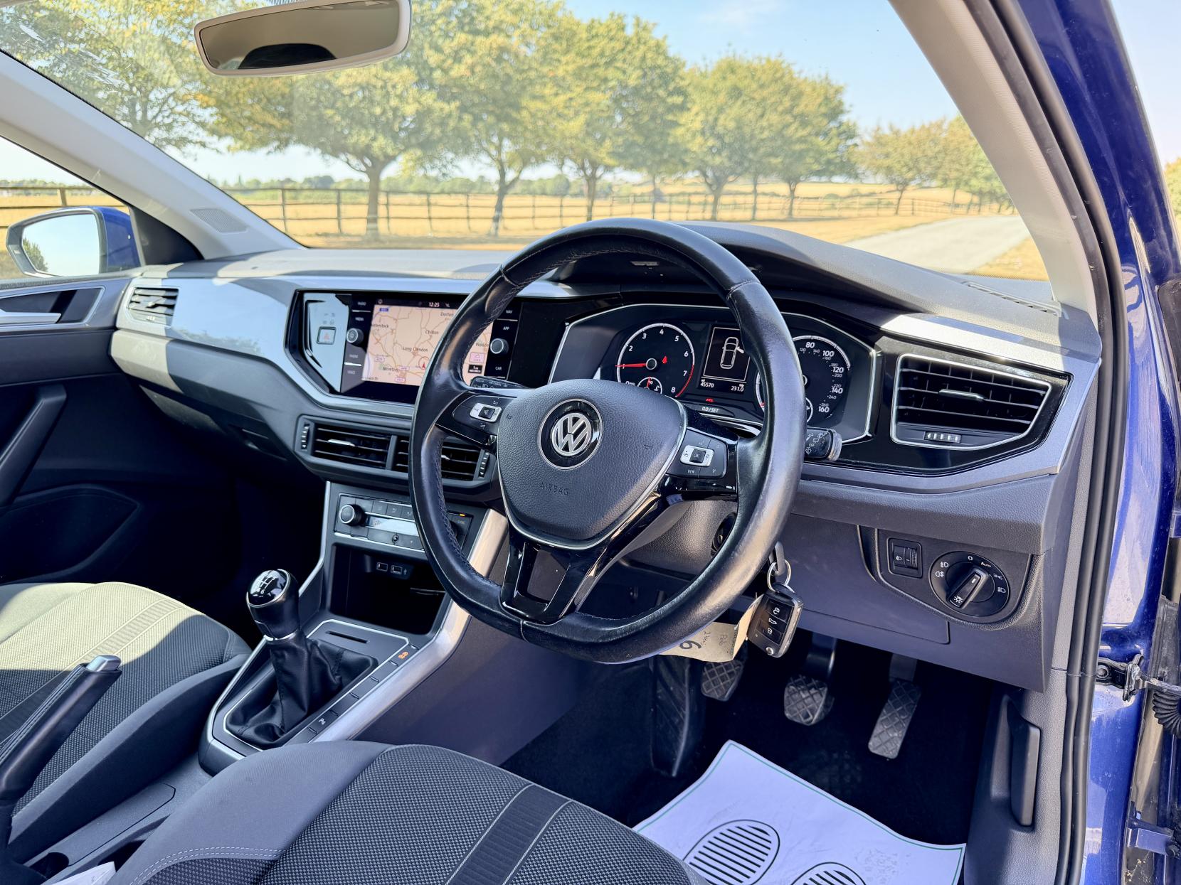 Volkswagen Polo - Image 19