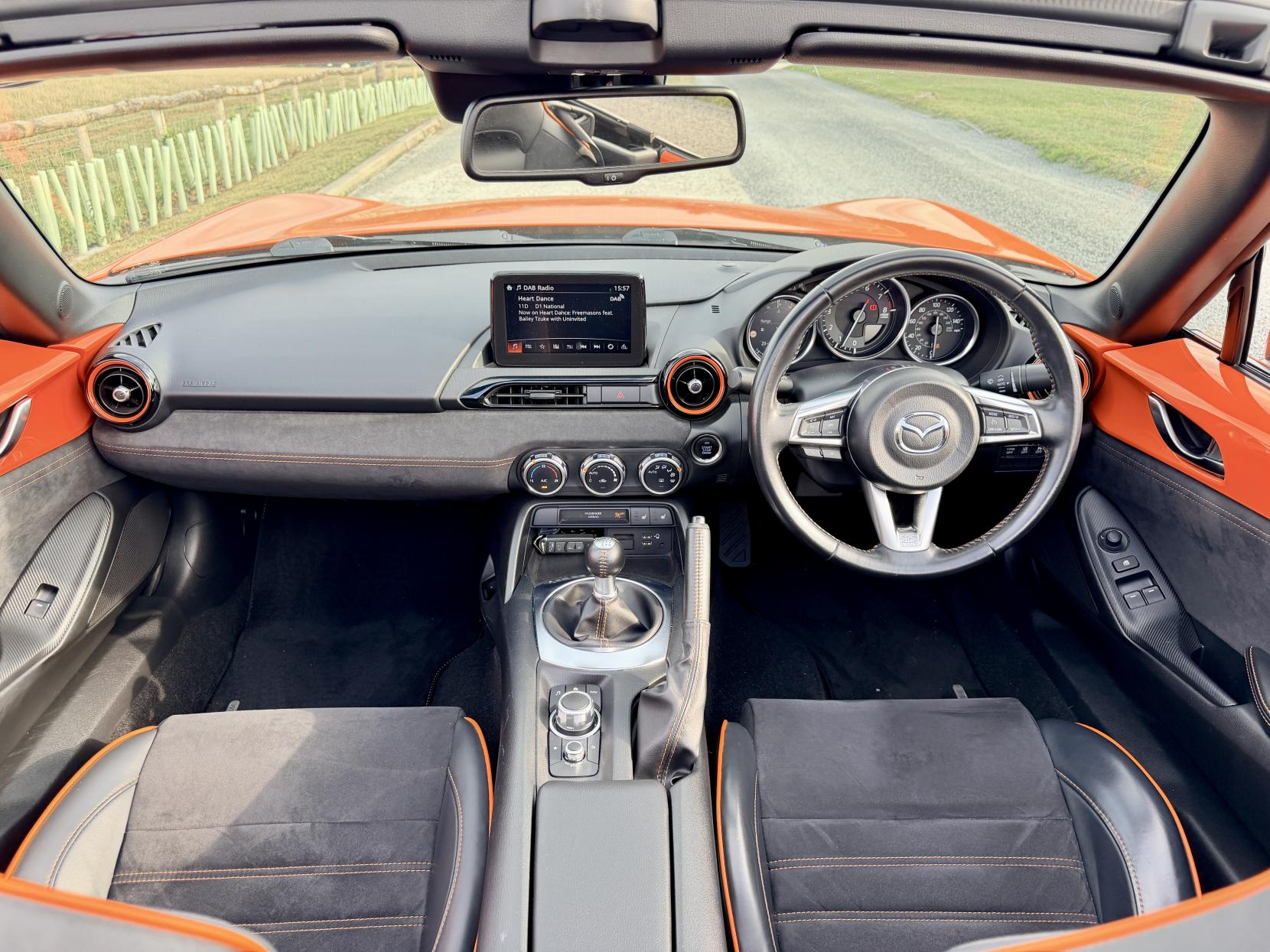 Mazda Mx-5 - Image 17