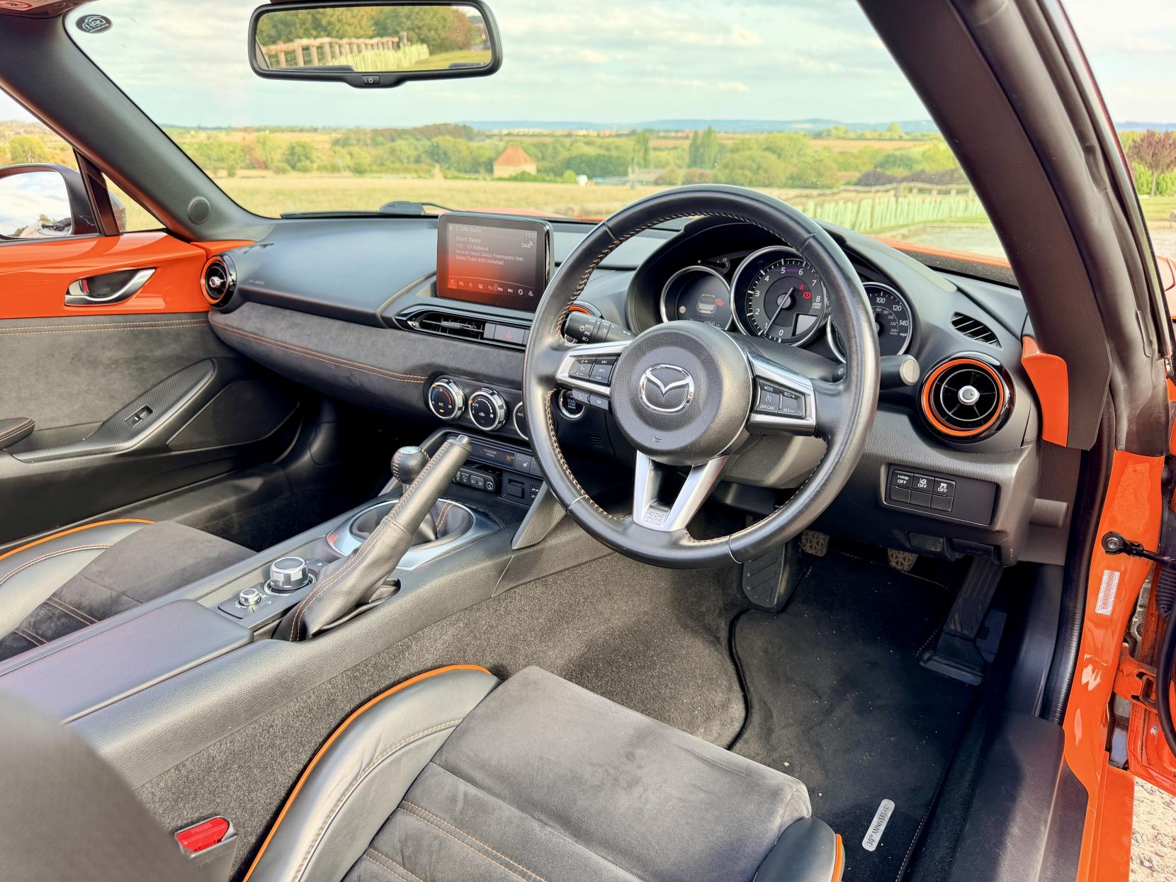 Mazda Mx-5 - Image 18