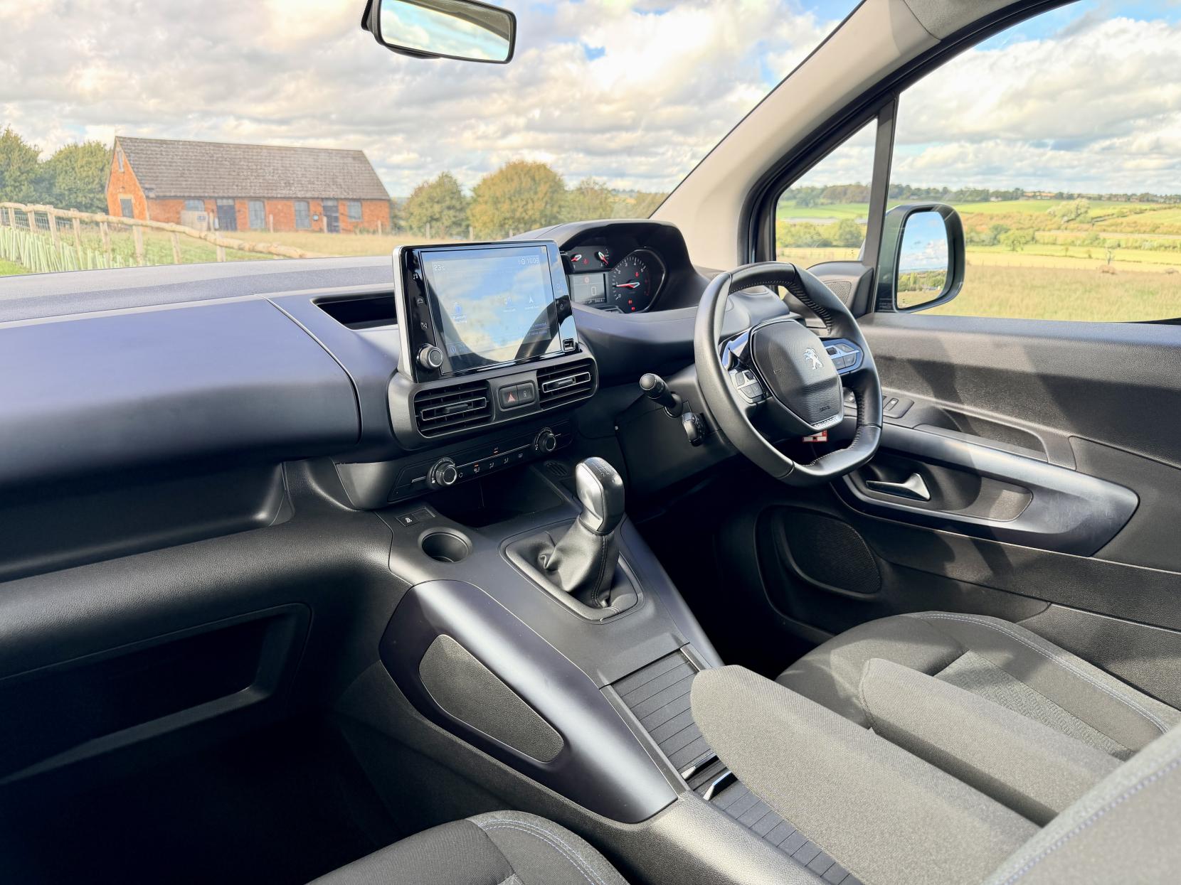 Peugeot Rifter - Image 15