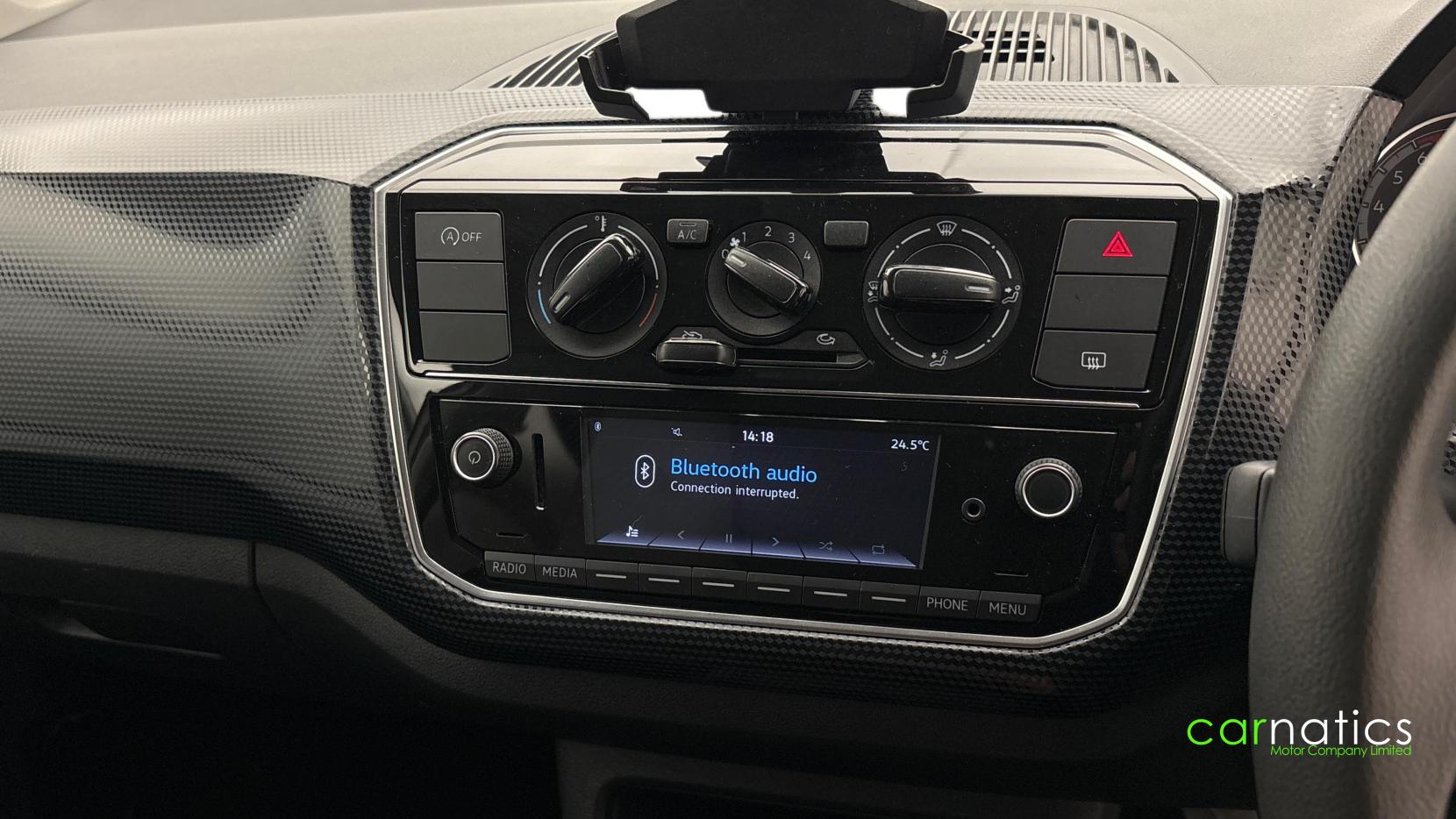 Volkswagen Up! - Image 20