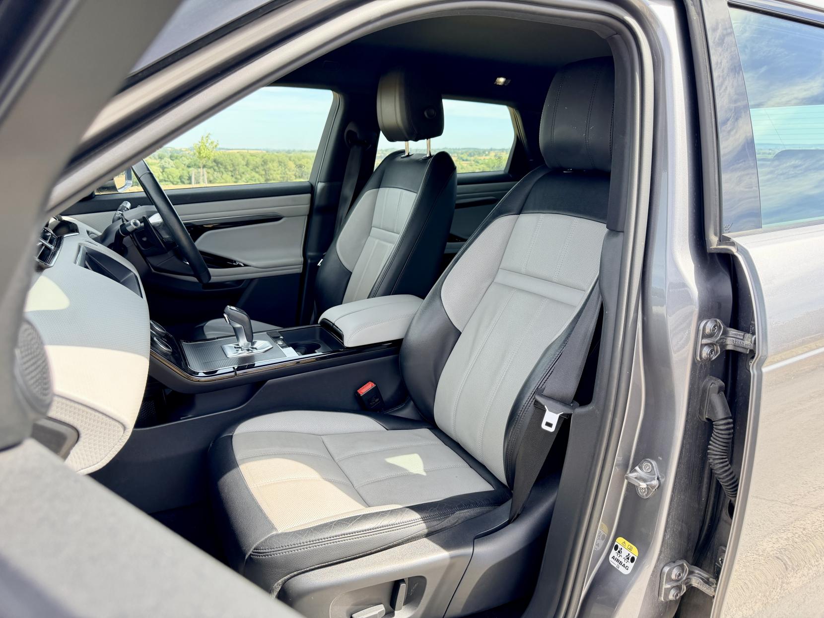Land Rover Range Rover Evoque - Image 12
